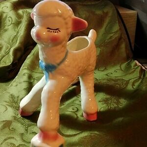 VTG Lamb ceramic vase
